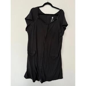 Kindred bravery Hospital gown for birth size XL/XXL 
$44.90 retail on website